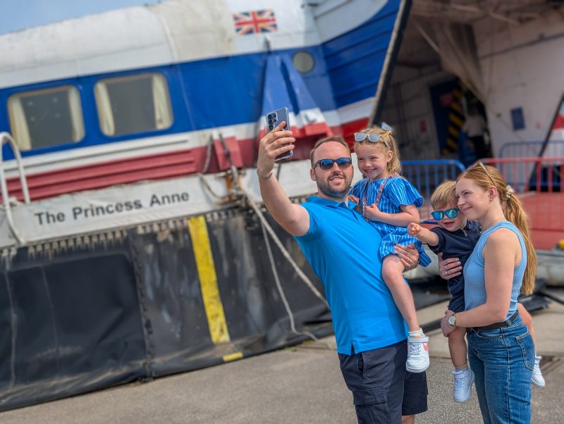 DW Hovercraft and Beach Family36